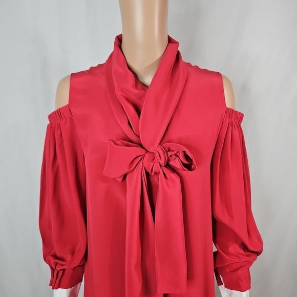 Fendi Women's Red Off the Shoulder Silk Dress Size 38 (Size 2) - Picture 3 of 9